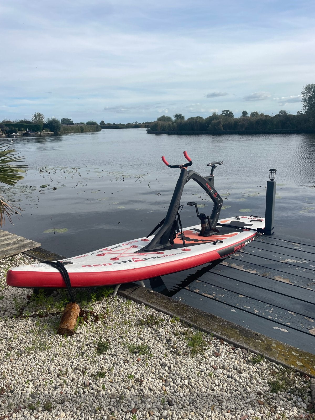 Foto 2 van Redshark waterfiets / SUP board