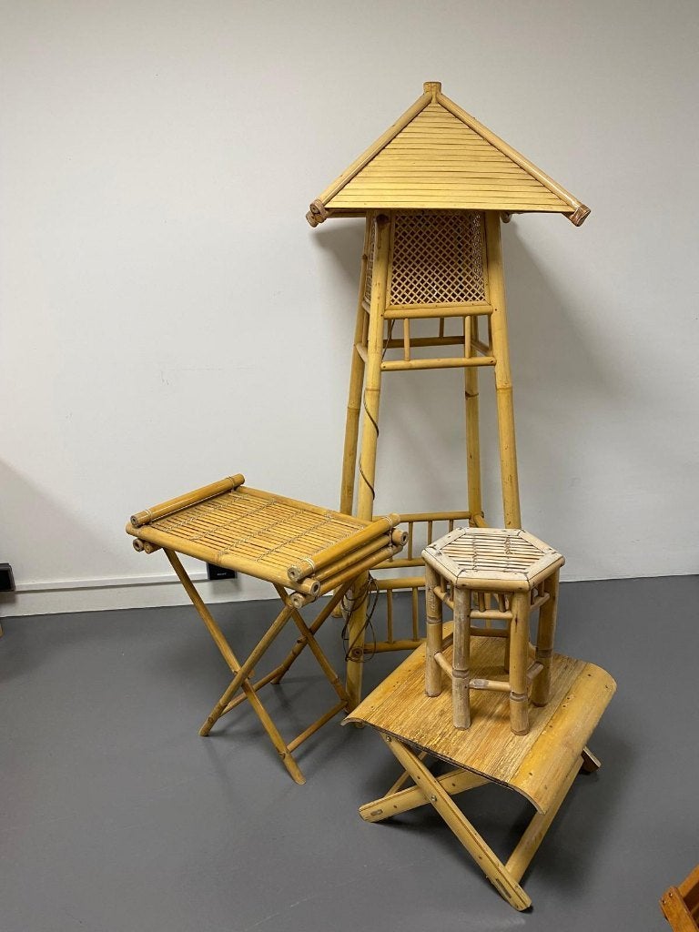 Vintage bamboe lamp, tafeltje, dienblad en hocker, Tuin en Terras, Ophalen, Gebruikt