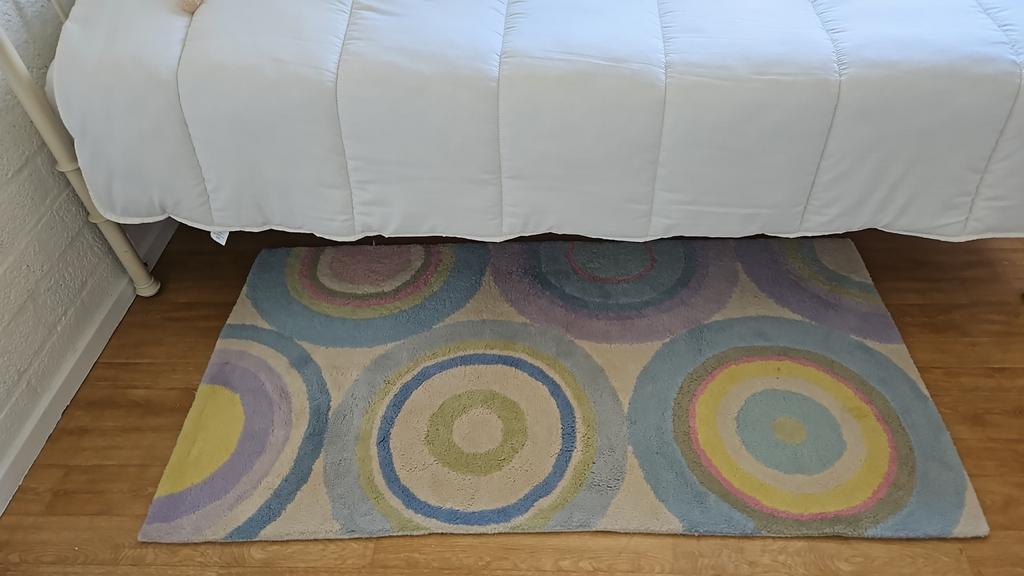 Vrolijk gekleurd vloerkleed met cirkelpatroon, Huis en Inrichting, Stoffering | Tapijten en Kleden, Gebruikt, 50 tot 100 cm, 100 tot 150 cm