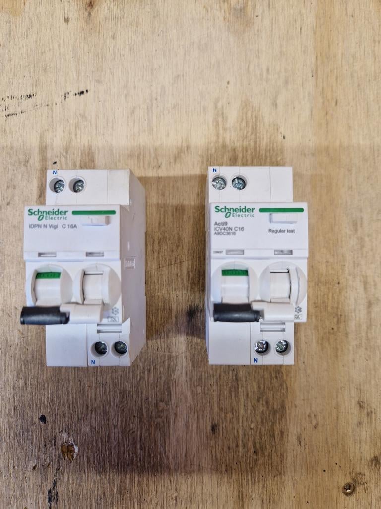 Schneider Electric c16/30mA aardleksautomaat, Ophalen of Verzenden, Zo goed als nieuw