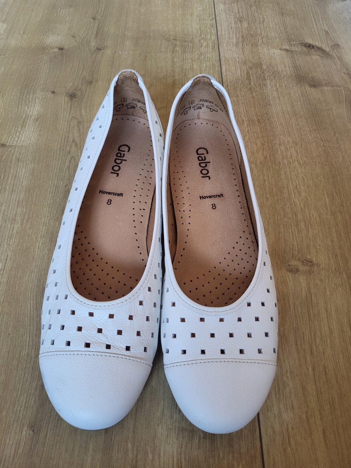 Gabor Ballerina's maat 8/42 - Zo goed als nieuw, Kleding | Dames, Ophalen, Wit, Gabor, Ballerina's