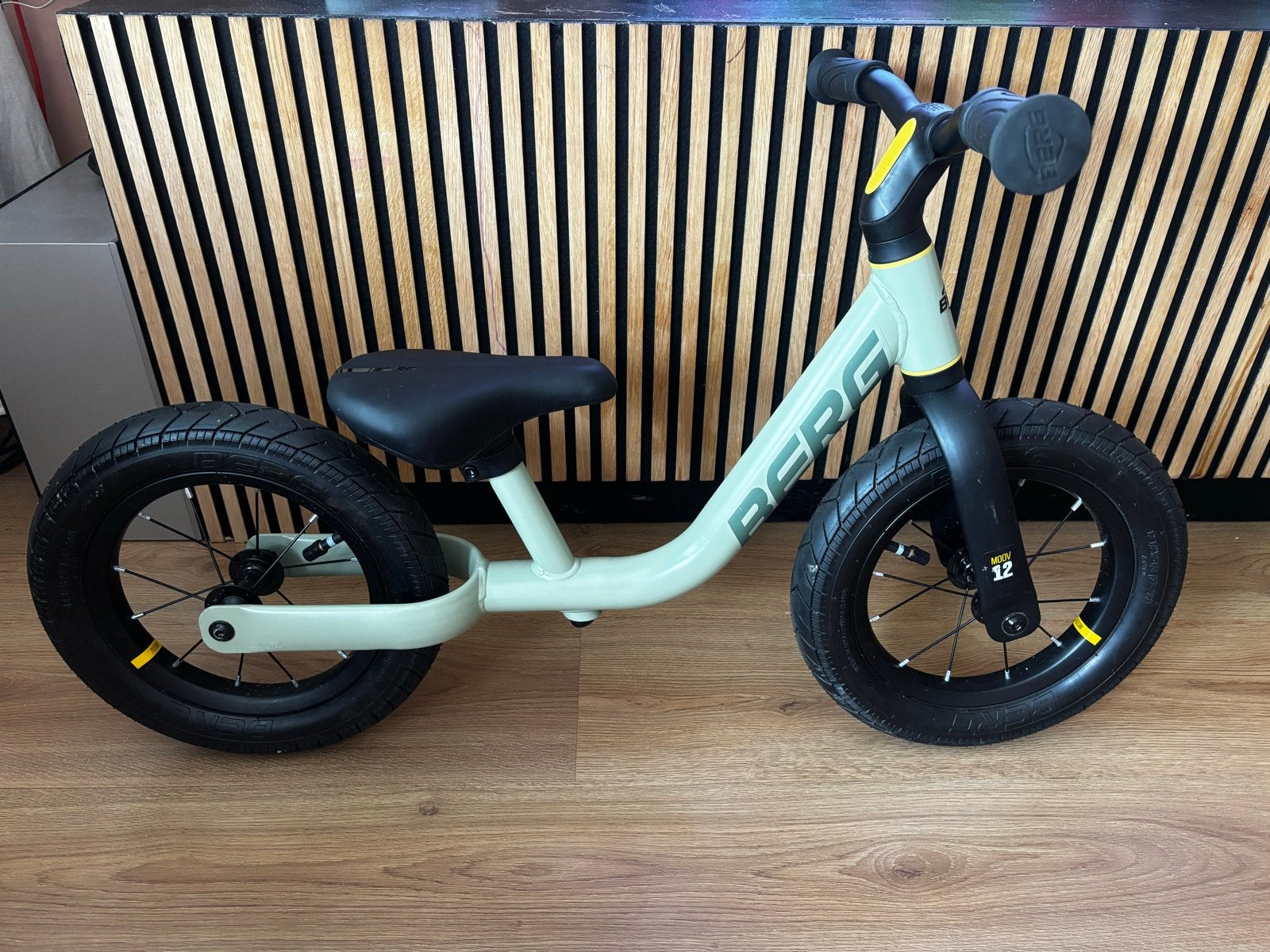 BERG Loopfiets Biky City Groen 12 inch - Zo goed als nieuw, Ophalen, Zo goed als nieuw, Loopfiets