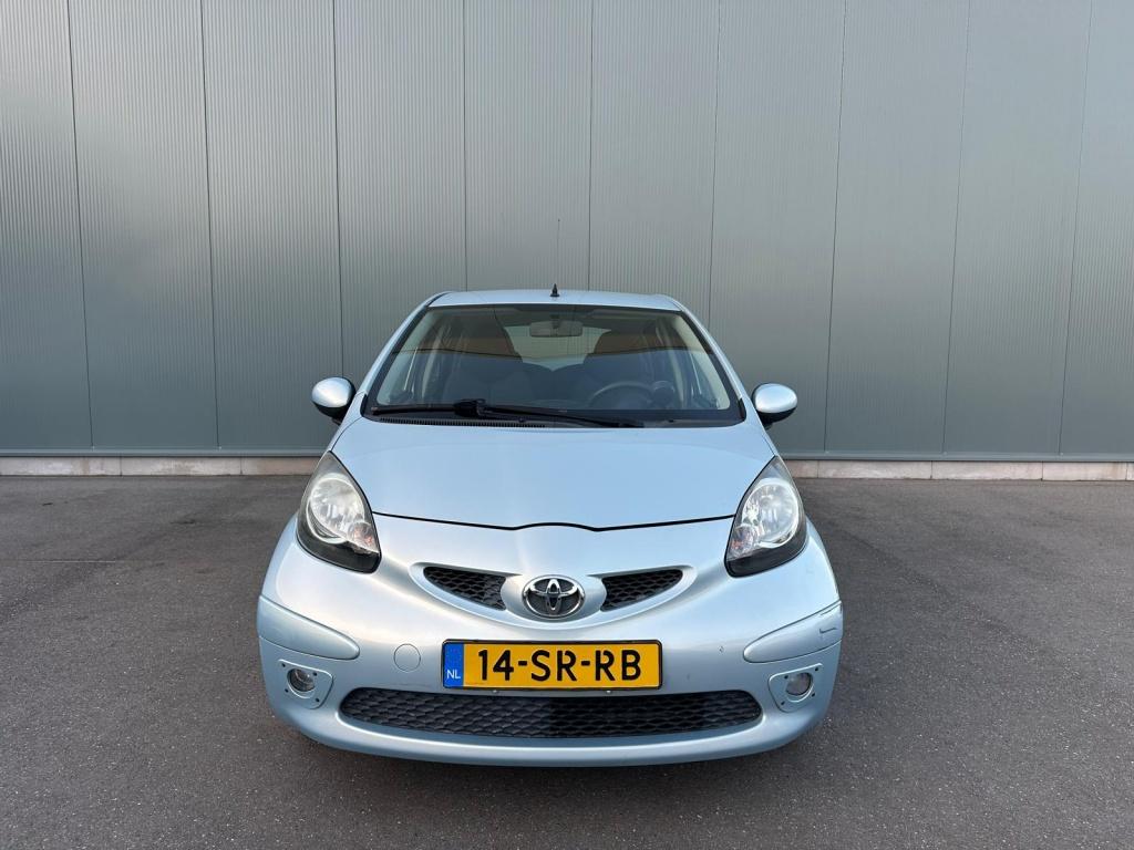 Toyota Aygo 1.0-12V Sport NIEUWE KOPPELINGSET | AIRCO !, Voorwielaandrijving, 68 pk, Origineel Nederlands, Bedrijf