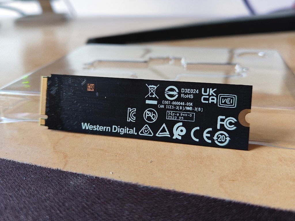 WD Blue SN5000S 1TB NVMe SSD | PCIe Gen4 | M.2 2280, Intern, SSD, Zo goed als nieuw, Desktop