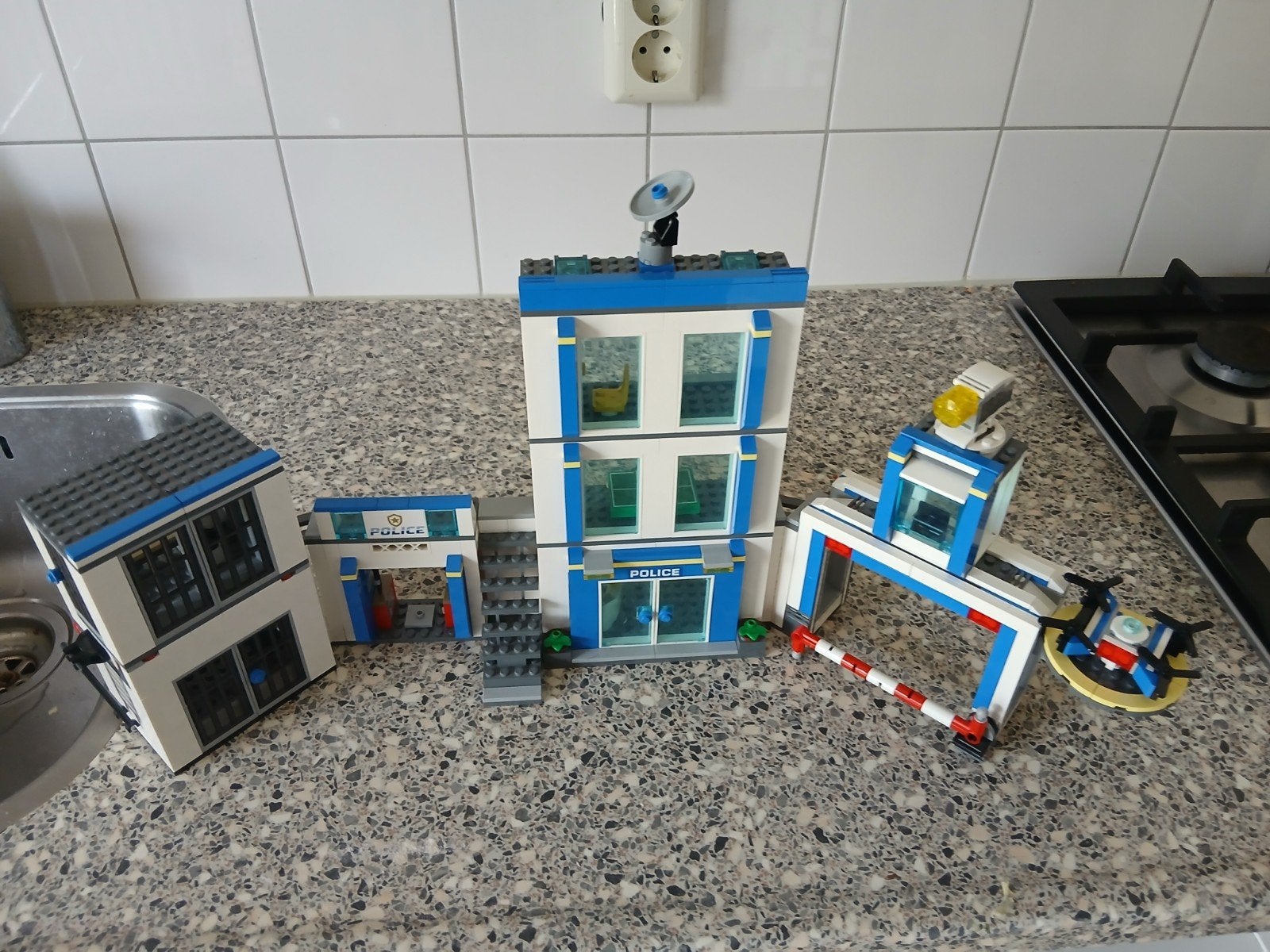 LEGO POLITIEBUREAU 60246  INCLUSIEF BOUWTEKENING, Ophalen of Verzenden