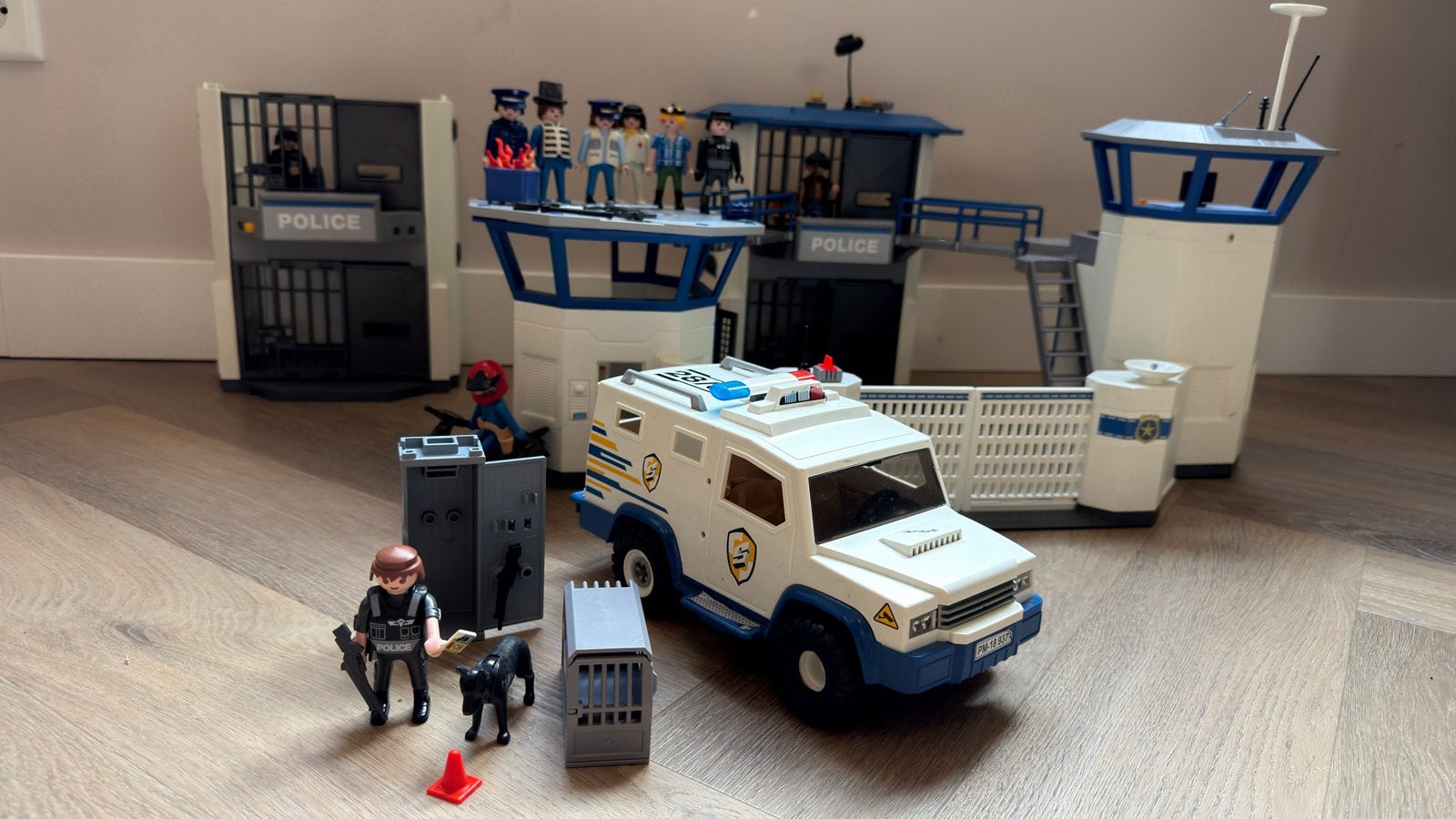 Playmobil 71873  Politiebureau met extra pand en voertuig, Gebruikt, Gebouw, Complete set, Ophalen of Verzenden