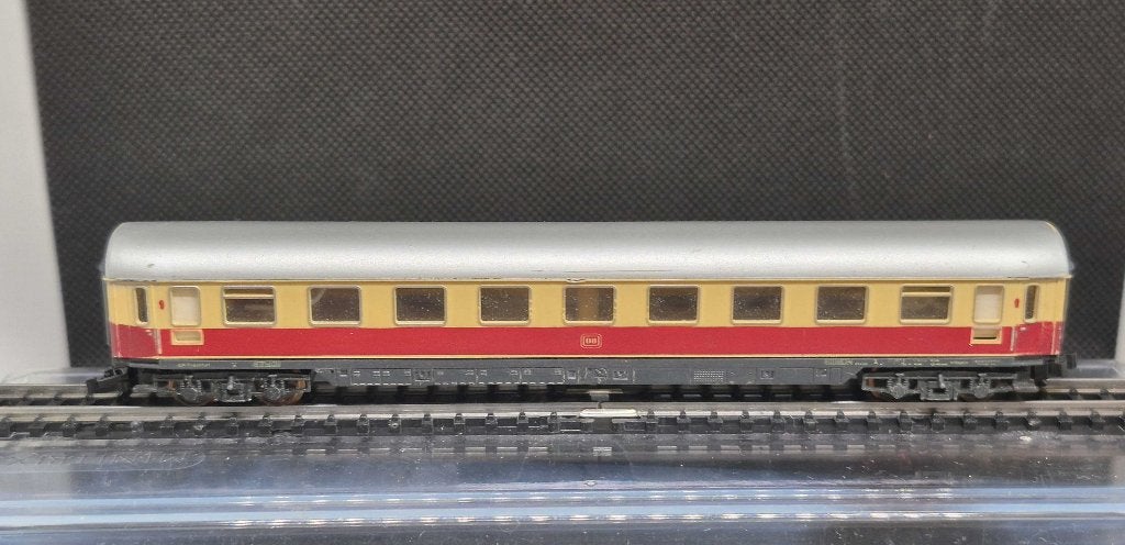 Minitrix 3015 - TEE coupérijtuig AV4üm (16379), Gebruikt, Gelijkstroom, Trix, Wagon