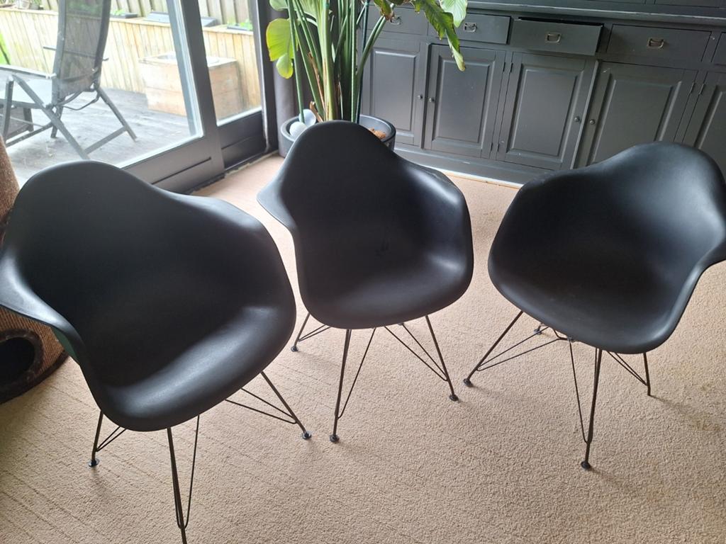 3 zwarte kuipstoelen van VT Wonen, Ophalen, Gebruikt, Drie, Zwart