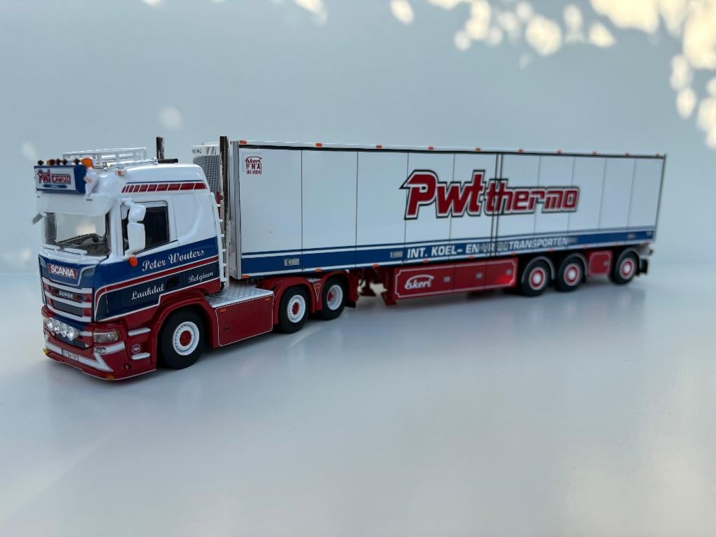 WSI SCANIA R NORMAL 6X2  MET REEFER TRAILER PWT THERMO, Hobby en Vrije tijd, Modelauto's | 1:50, Nieuw, Bus of Vrachtwagen, Wsi