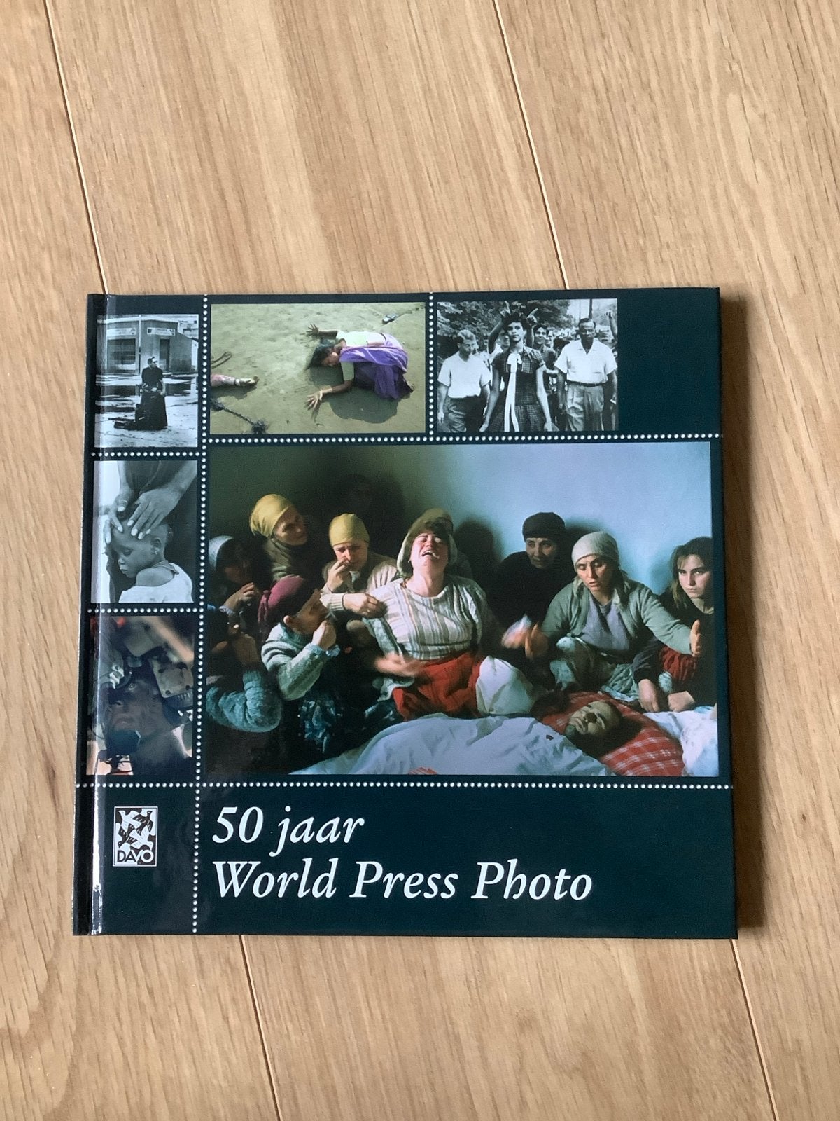 50 jaar World Press Photo - Jubileumboek, Boeken, Ophalen of Verzenden, Zo goed als nieuw, Fotografie algemeen