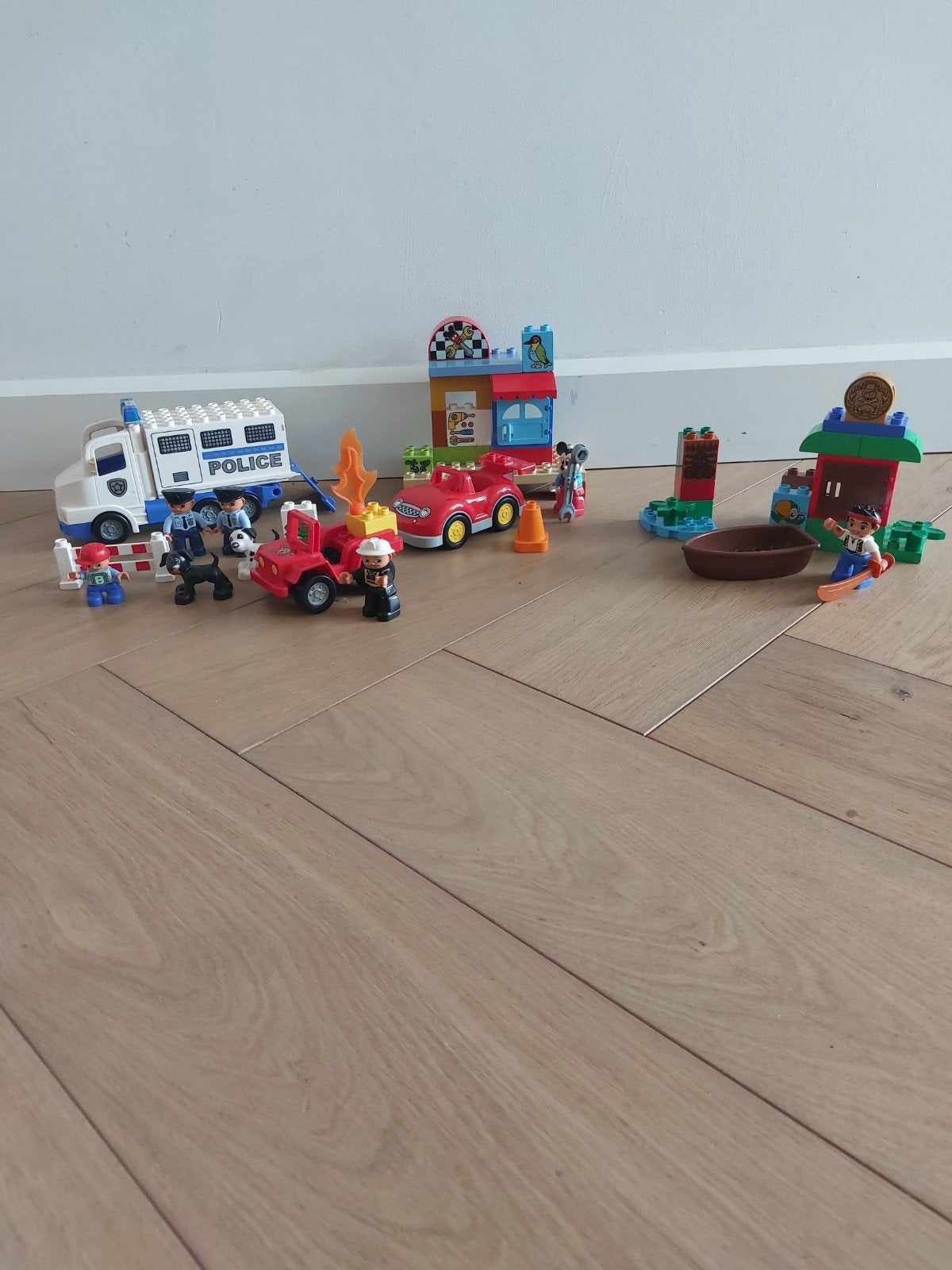 Grote Duplo Mix: Mickey, Politie, Bouwvakker, Trein & meer, Gebruikt, Ophalen of Verzenden, Disney, Duplo
