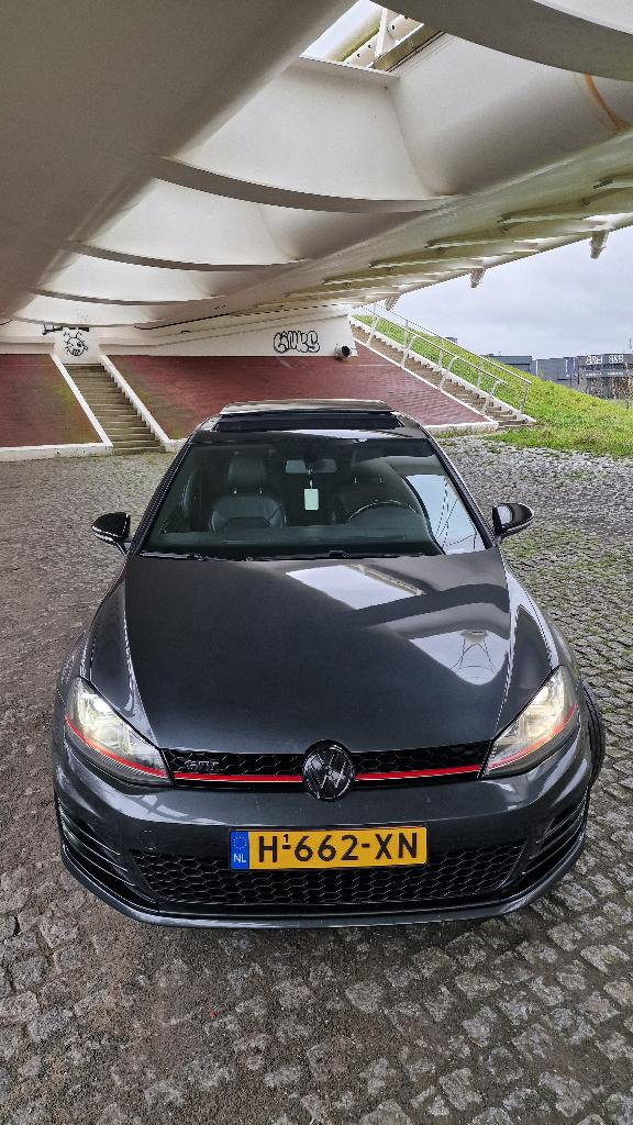 Golf gti 2015 Zwart, Auto's, Zwart, 1984 cc, Zwart, Golf