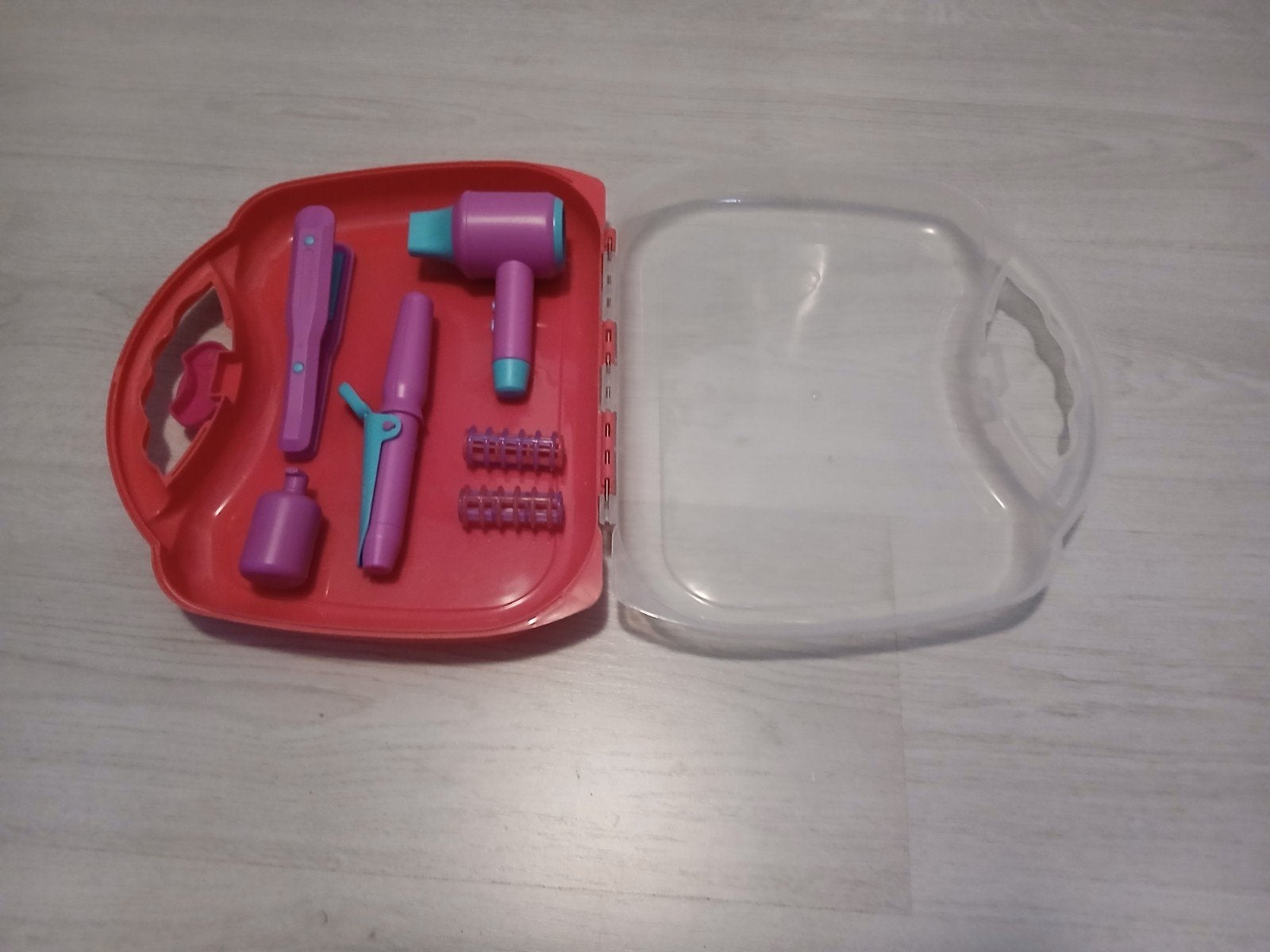 Kappersset speelgoed met föhn en stijltang in koffer, Kinderen en Baby's, Ophalen