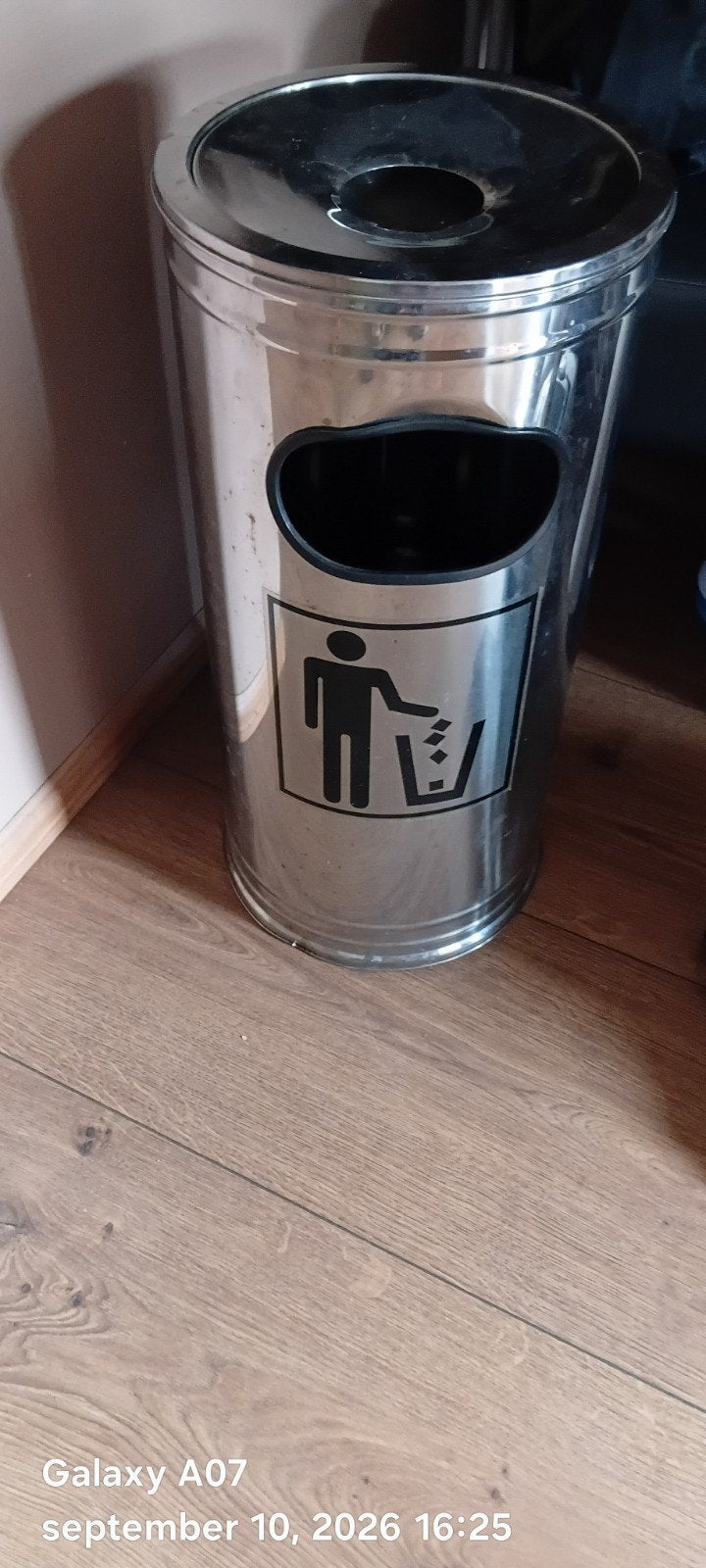 leuke.asbak /prullenbak, Huis en Inrichting, Ophalen