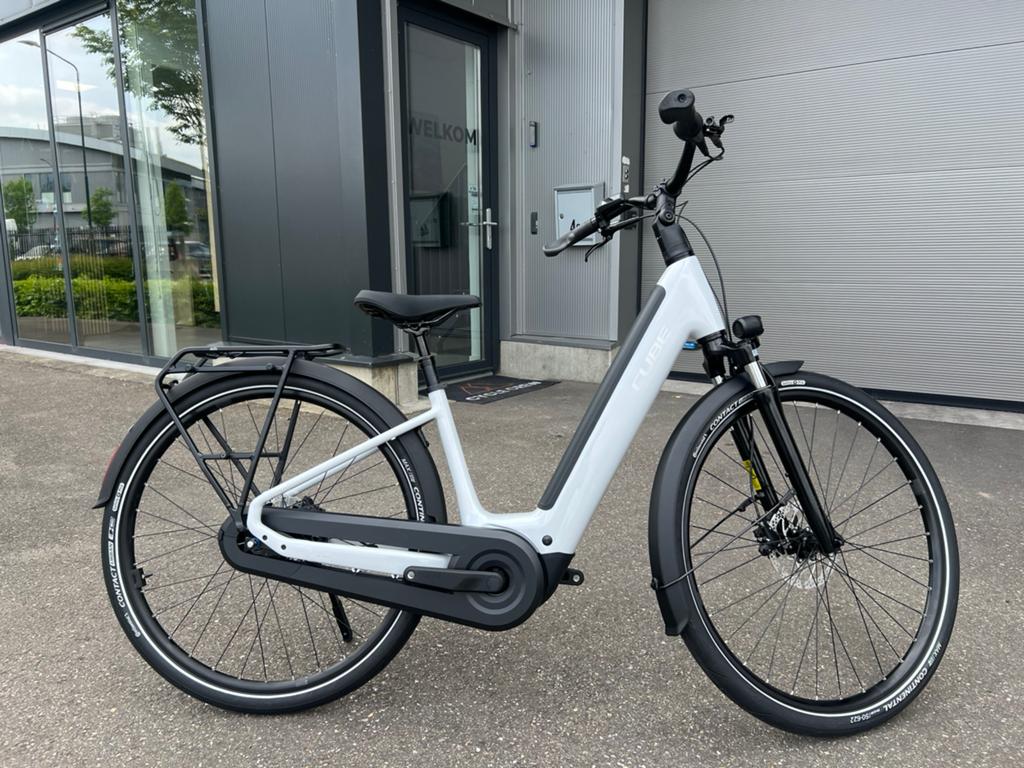 Cube Supreme Hybrid Comfort One 600 75nm M 46 cm, Fietsen en Brommers, Minder dan 47 cm, Ophalen of Verzenden, Zo goed als nieuw