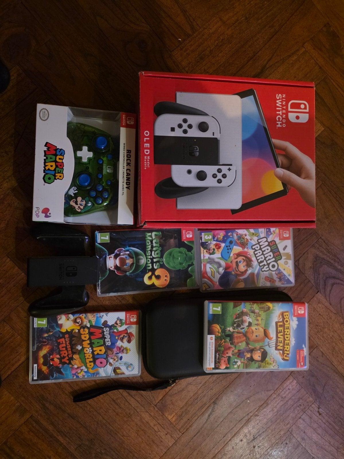 Nintendo Switch OLED Compleet met Controller, Games & Tas
