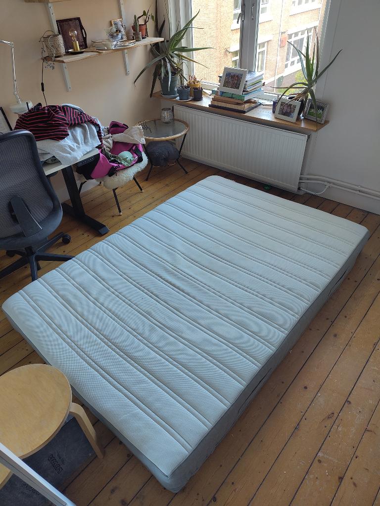 Matras 140x200, Huis en Inrichting, Slaapkamer | Matrassen en Bedbodems, Ophalen, Gebruikt, 140 cm, Twijfelaar