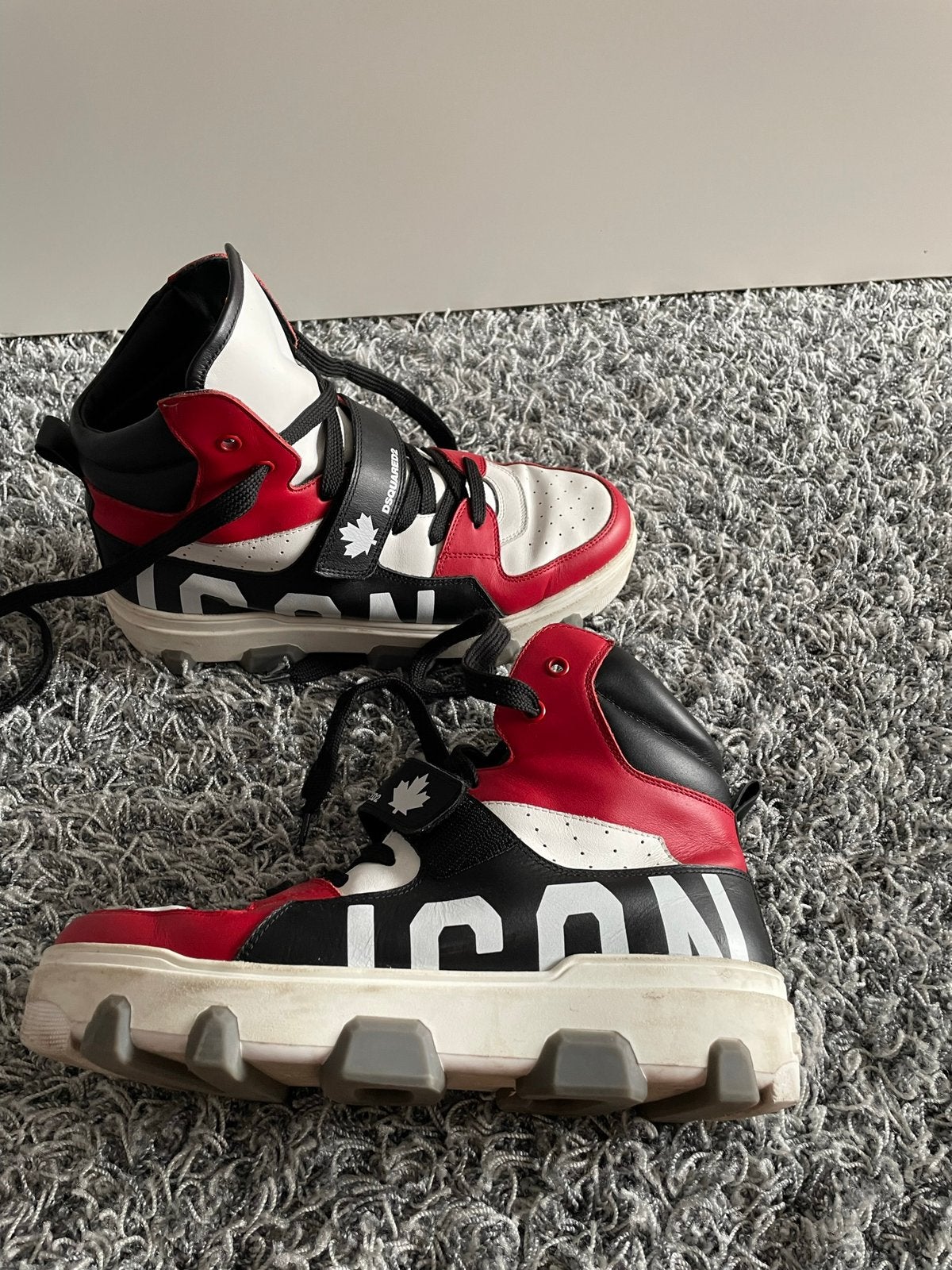 Dsquared2 hoge sneakers maat 39, Kleding | Heren, Schoenen, Dsquared2, Zwart, Ophalen of Verzenden, Sneakers of Gympen