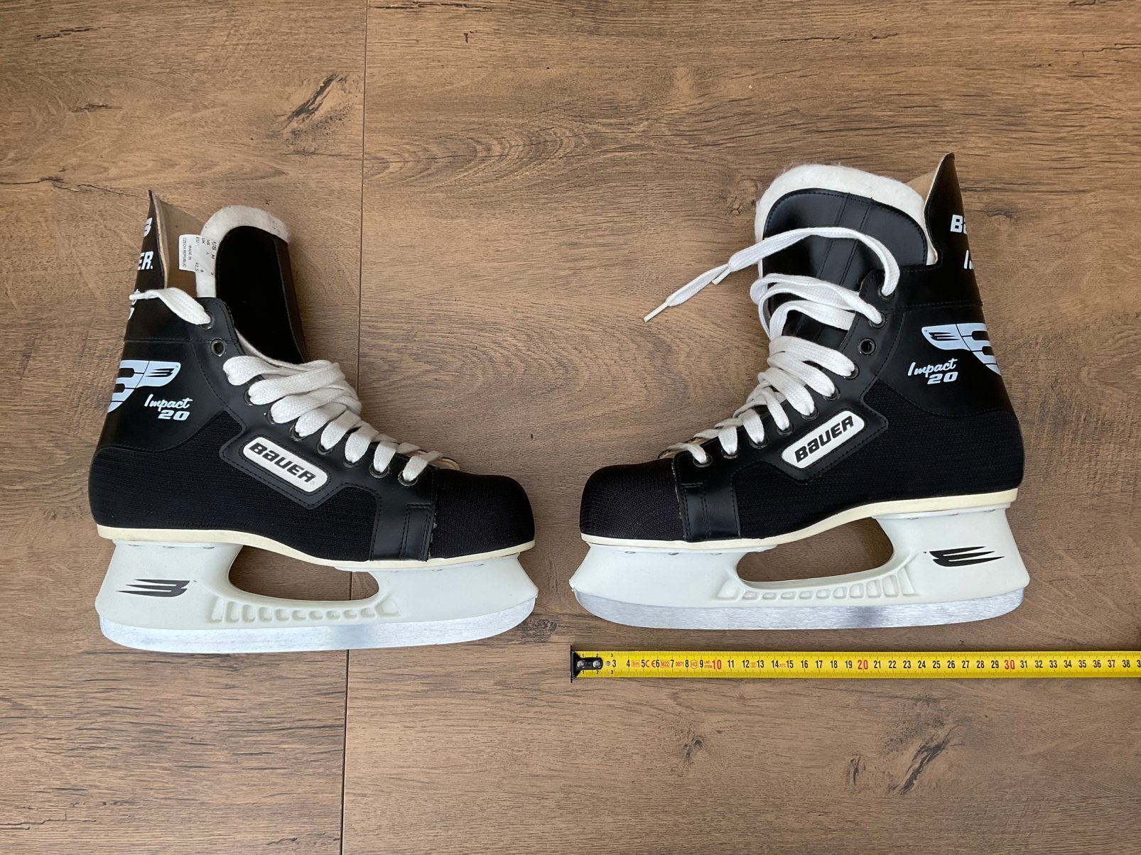 Zgan gebruikte, niet kapot,ijshockey schaatsen Bauer 20.42,5, Ophalen, Zo goed als nieuw, Schaatsen
