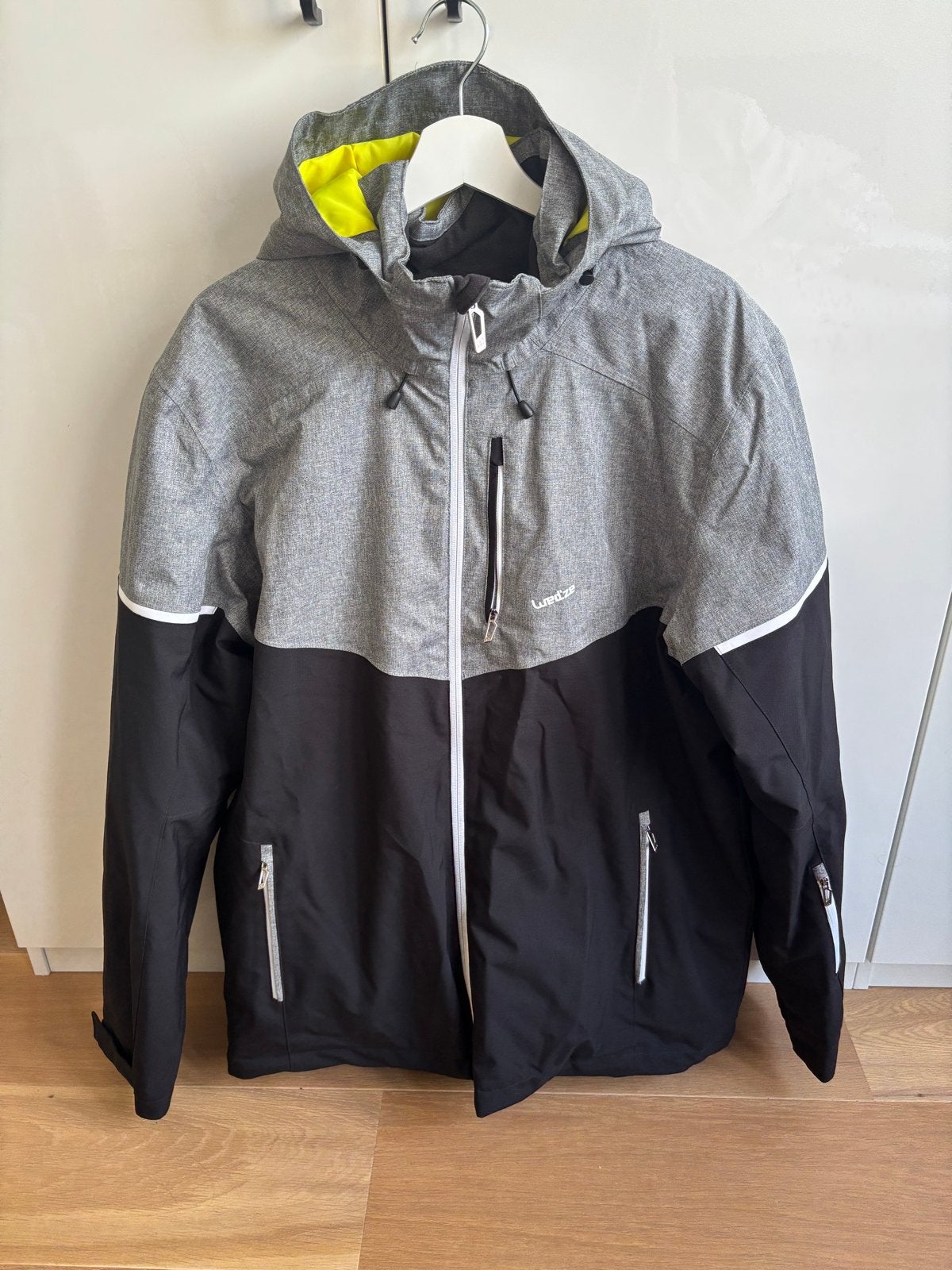 Wedze ski-jas maat XL - Zo goed als nieuw, Kleding | Dames, Verzenden, Zo goed als nieuw, Maat 46/48 (XL) of groter, Jack