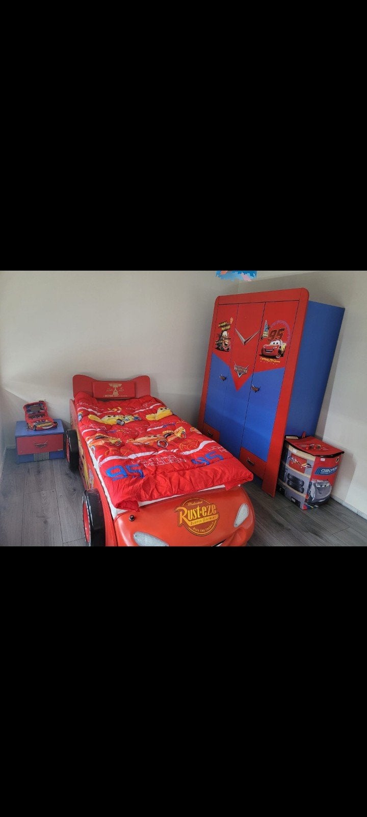 Complete Cars kinderkamer inclusief bed en accessoires, Kinderen en Baby's, Kinderkamer | Complete kinderkamers, Ophalen, Gebruikt