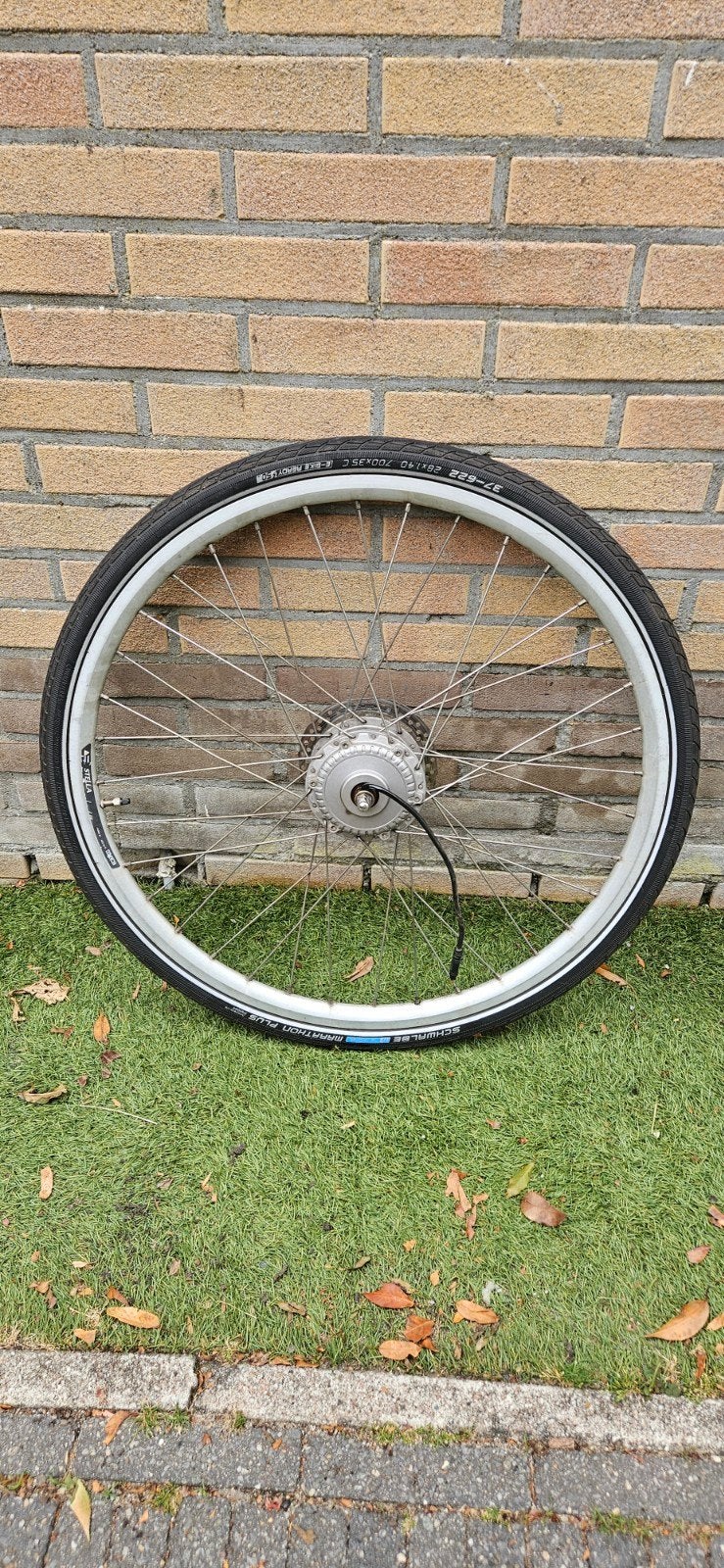 Stella voorwiel met motor en Schwalbe Marathon Plus band, Gebruikt, Stella, Ophalen of Verzenden, Aluminium