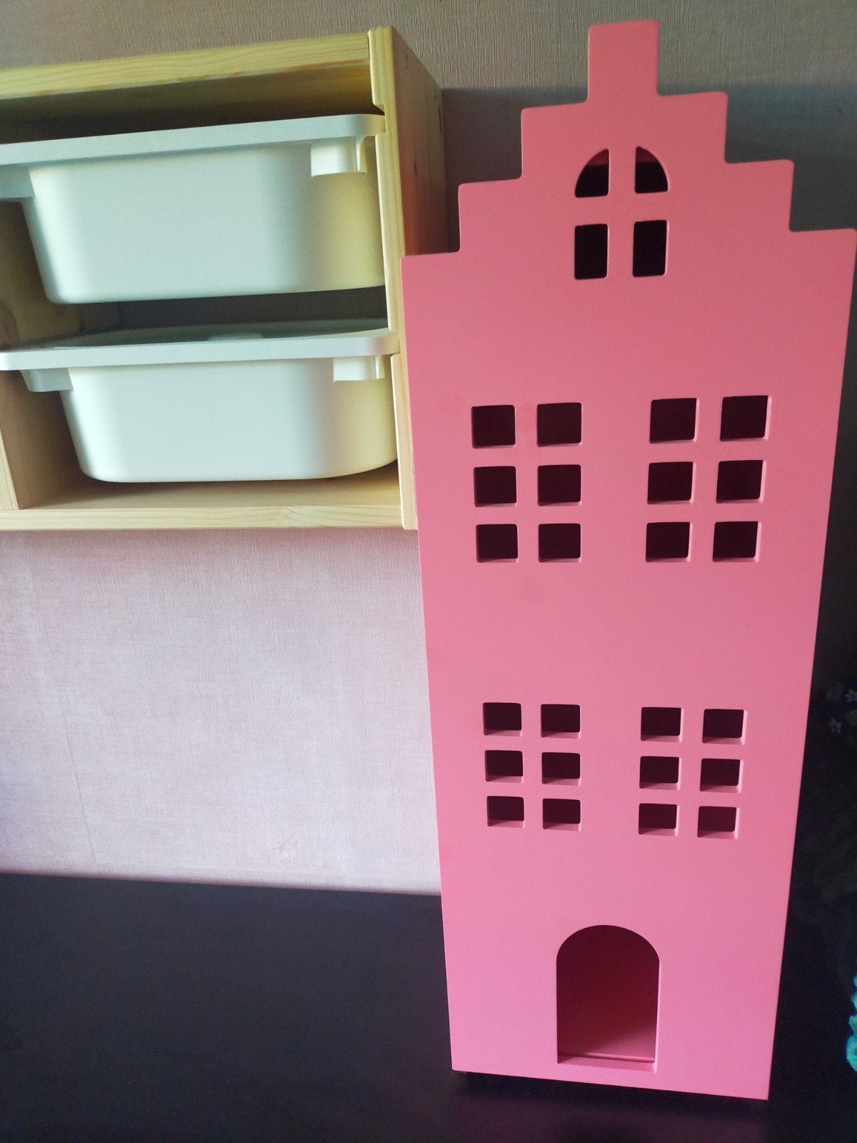 Poppenhuis Hema grachtenpand, Ophalen, Poppenhuis