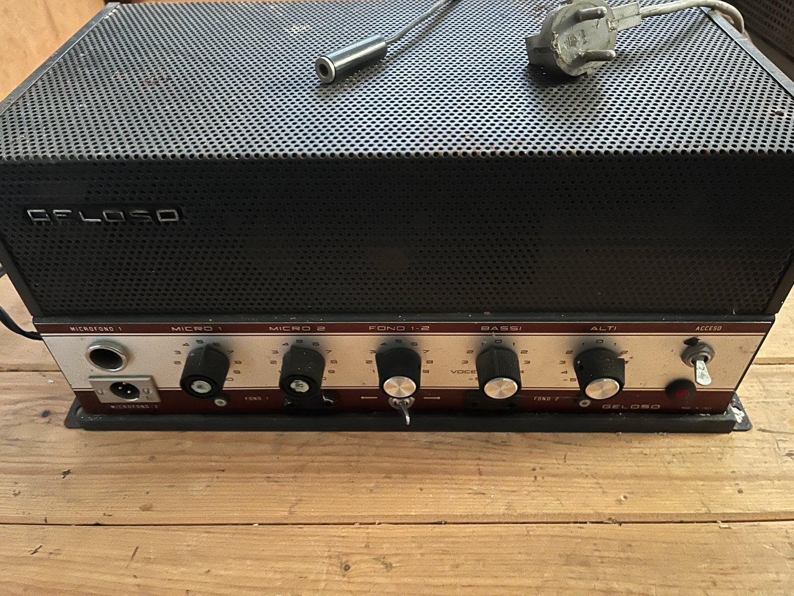 4 stuk buizenversterkers, Ophalen, Gebruikt, 50 tot 100 watt