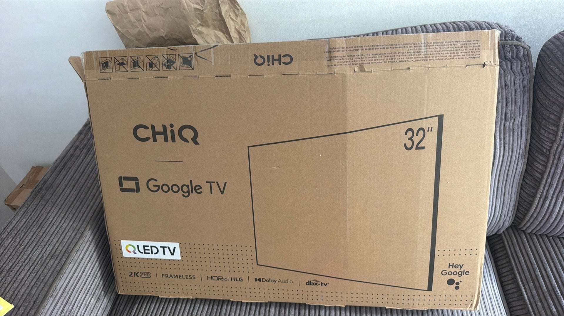 CHiQ L32M8G 32 inch LED TV – defect scherm, Ophalen, Zo goed als nieuw, 50 Hz, Overige merken