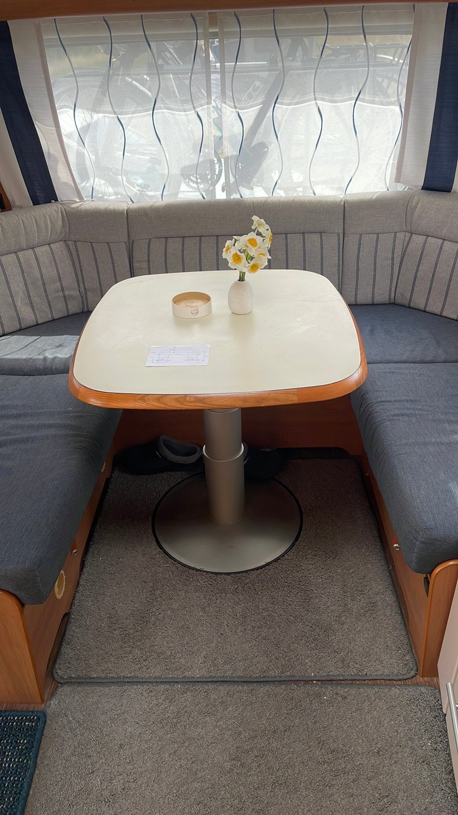 Gevraagd  rondzit kussens caravan, Caravans en Kamperen, Caravan accessoires, Ophalen
