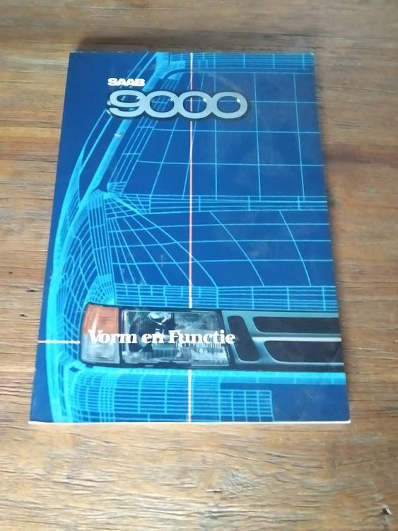 Saab 9000 Vorm en Functie 1986 106 pag., Boeken, Auto's | Folders en Tijdschriften, Verzenden, Zo goed als nieuw, Overige merken