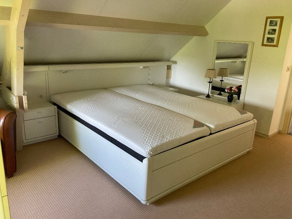 Hulsta luxe tweepersoonsbed, Ophalen, Gebruikt, Tweepersoons, 180 cm