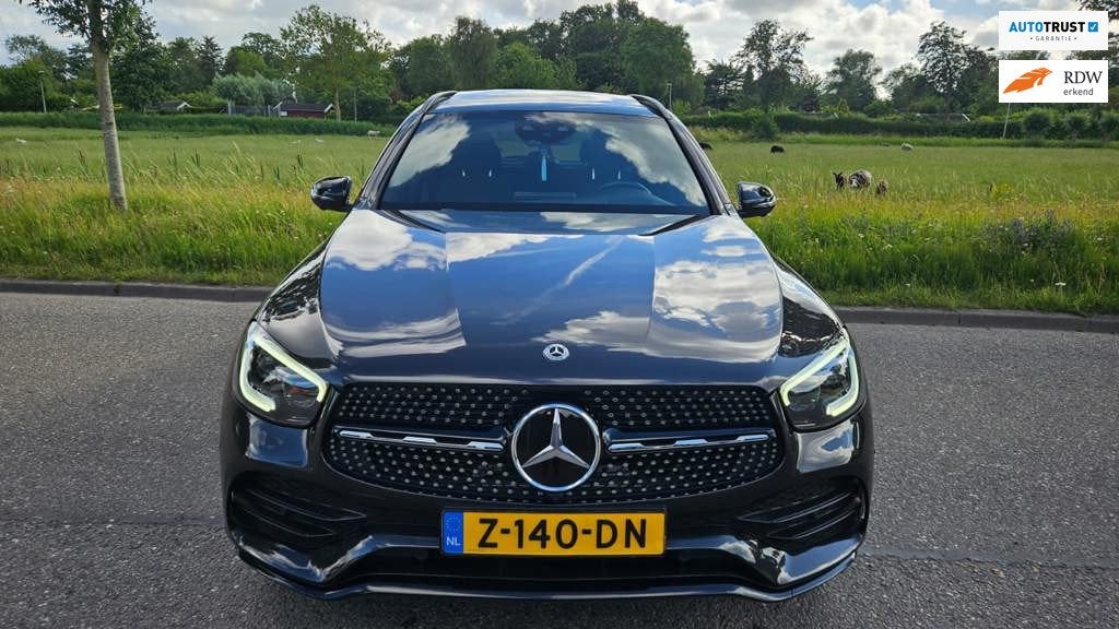 Mercedes-Benz GLC-klasse 300E AMG LINE | HYBRID | VOL OPTIES, Auto's, Mercedes-Benz, Automaat, Gebruikt, 4 cilinders, 2000 kg