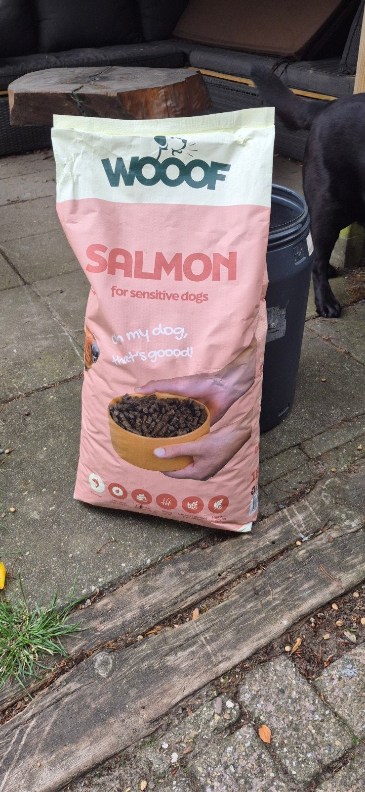 Wooof Zalm hondenvoer brokken, Dieren en Toebehoren, Ophalen, Hond