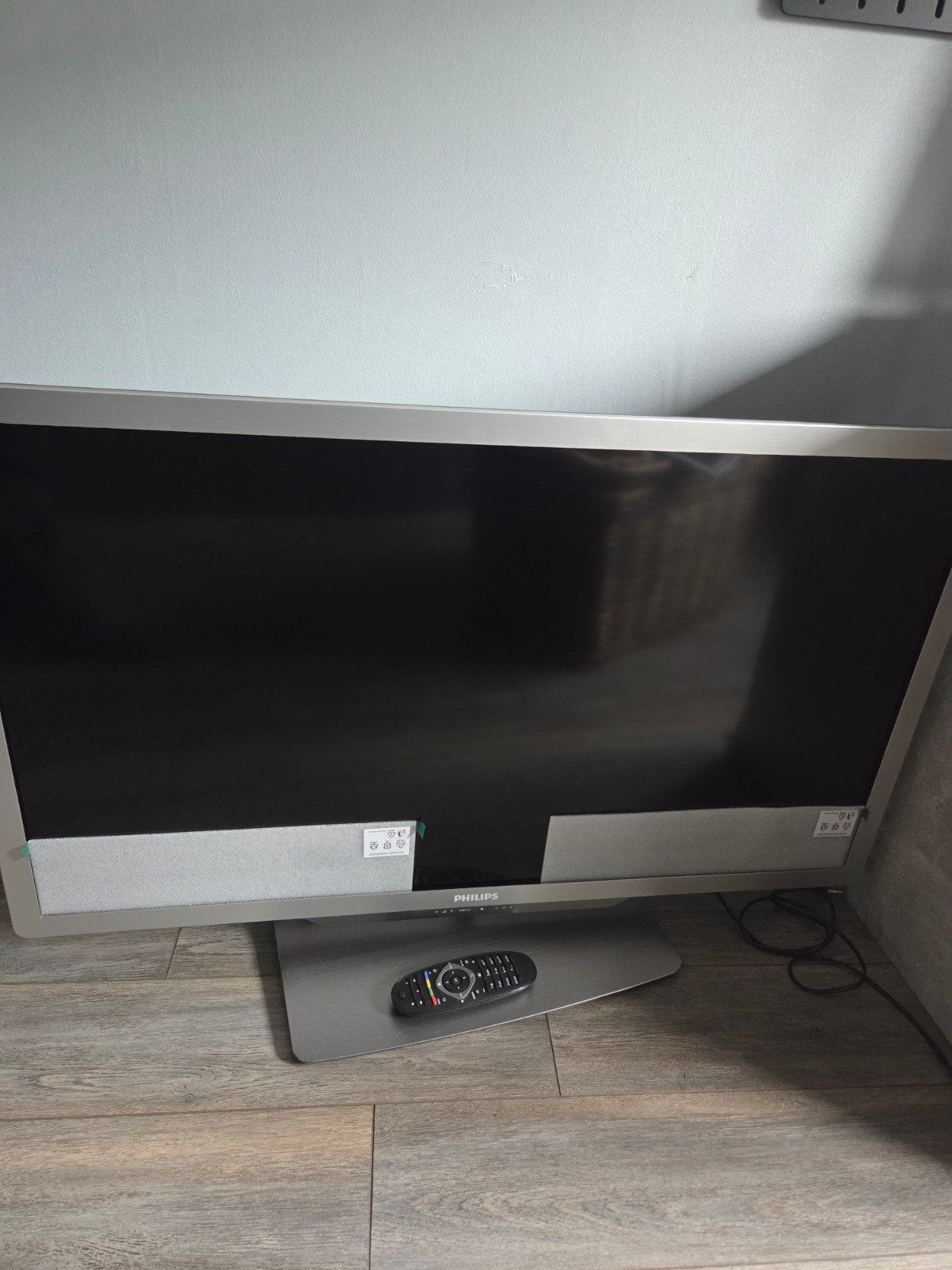 Philips LCD TV met afstandsbediening, Audio, Tv en Foto, Televisies, Ophalen, Philips, Gebruikt, 50 Hz