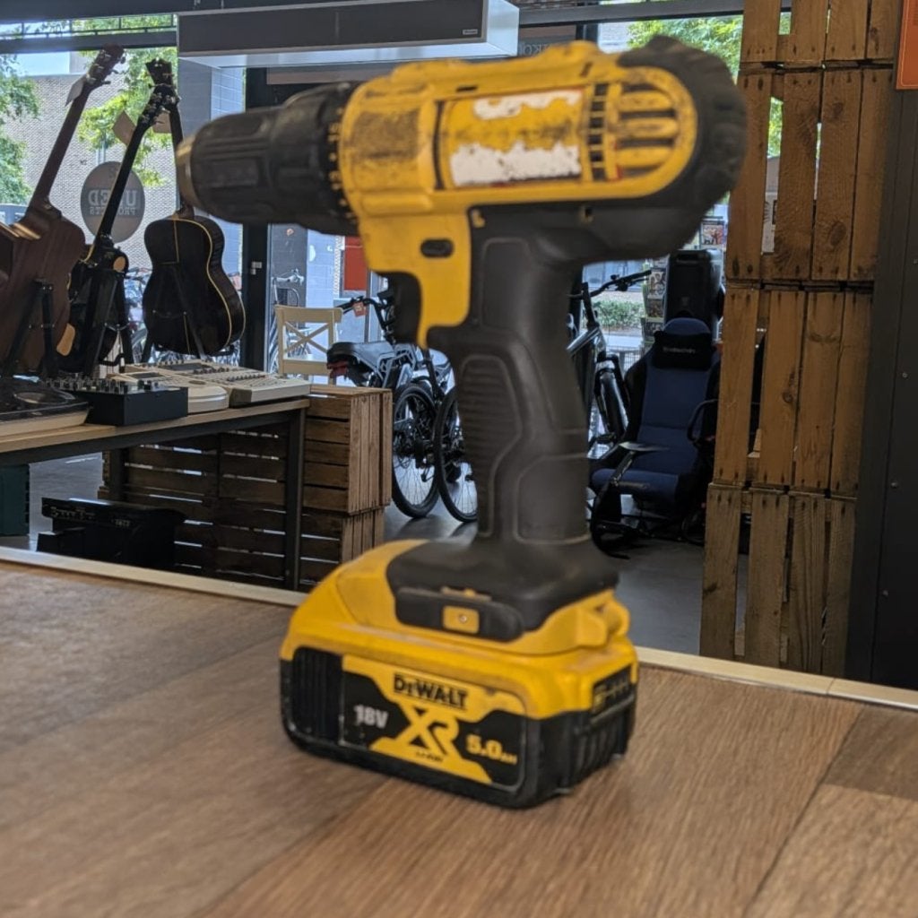 Foto 5 van Dewalt DCD771 Schroef/Boormachine Incl 18V 5.0Ah Accu