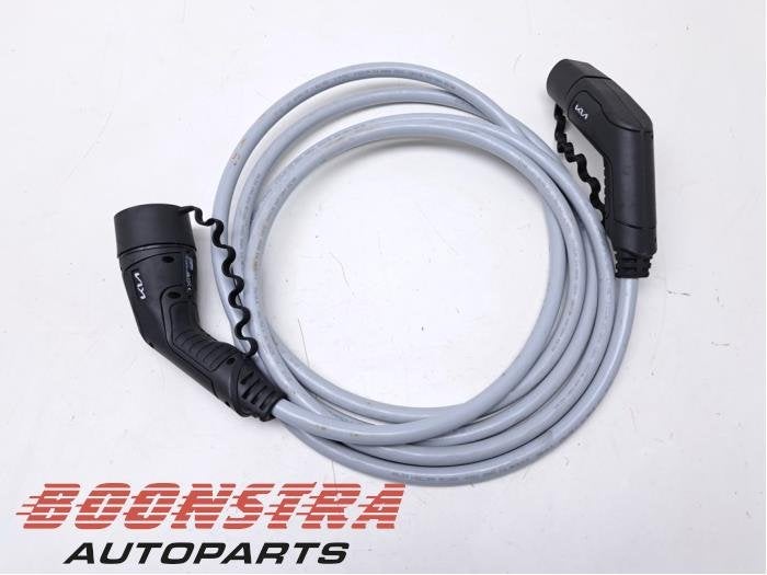Oplaadkabel elektrische auto van een Kia EV6, -, -, Ophalen of Verzenden, -