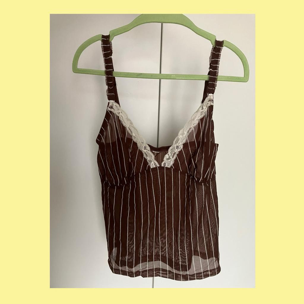 Bruin hemdje maat S met witte strepen en kant, Kleding | Dames, Ondergoed en Lingerie, Verzenden, Bruin, Hemd