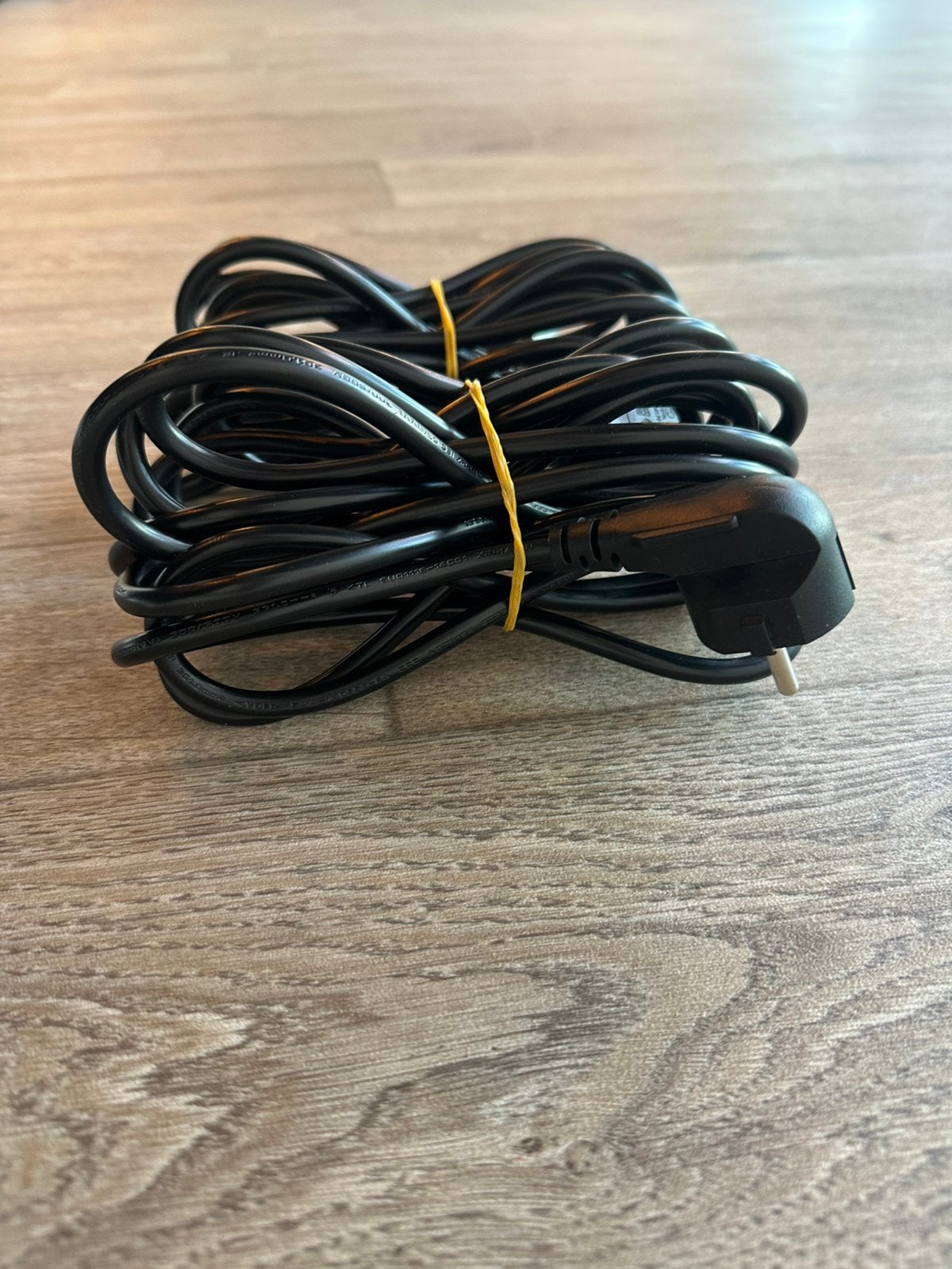 2x powercable / stroomkabel C13 5m, Ophalen of Verzenden, Zo goed als nieuw, Minder dan 2 meter, Overige kabels