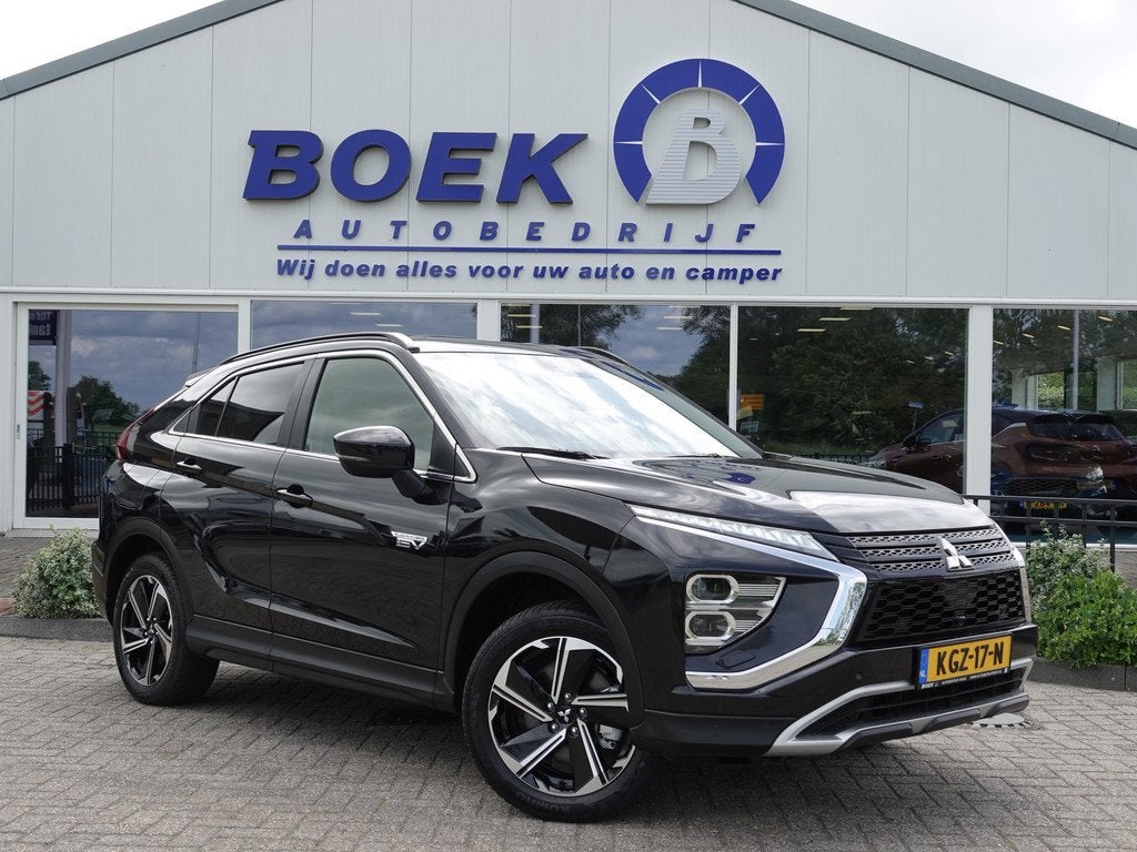 Mitsubishi Eclipse Cross 2.4 PHEV Intense SOH 98,9 % | H-LEE, Automaat, 188 pk, 4 cilinders, Zwart
