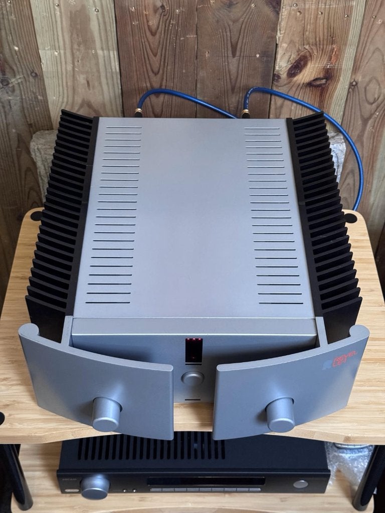 revel le-1 / Subwoofer versterker, 120 watt of meer, Ophalen, Overige merken, Gebruikt