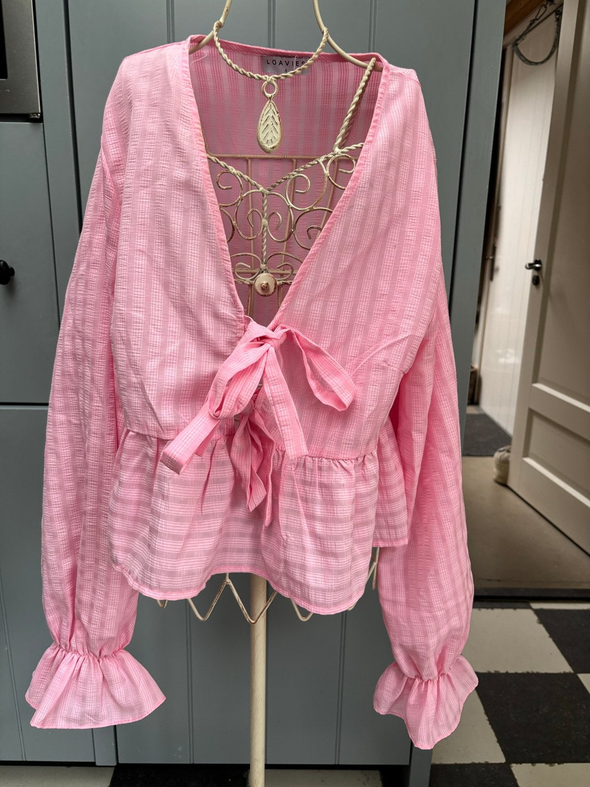 Roze Loavies blouse met strikdetail en ruches, maat S, Ophalen of Verzenden, Zo goed als nieuw, Maat 36 (S), Roze