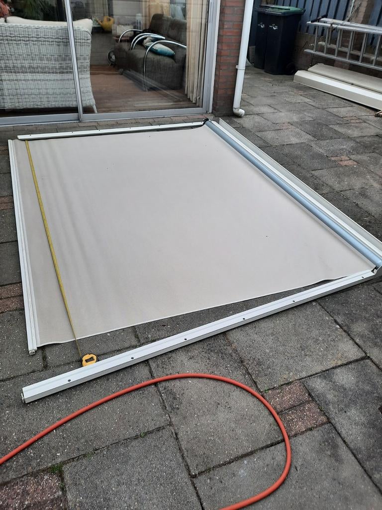 Mooi electrische screen te koop, Ophalen, Gebruikt, 200 cm of meer, Crème of Beige