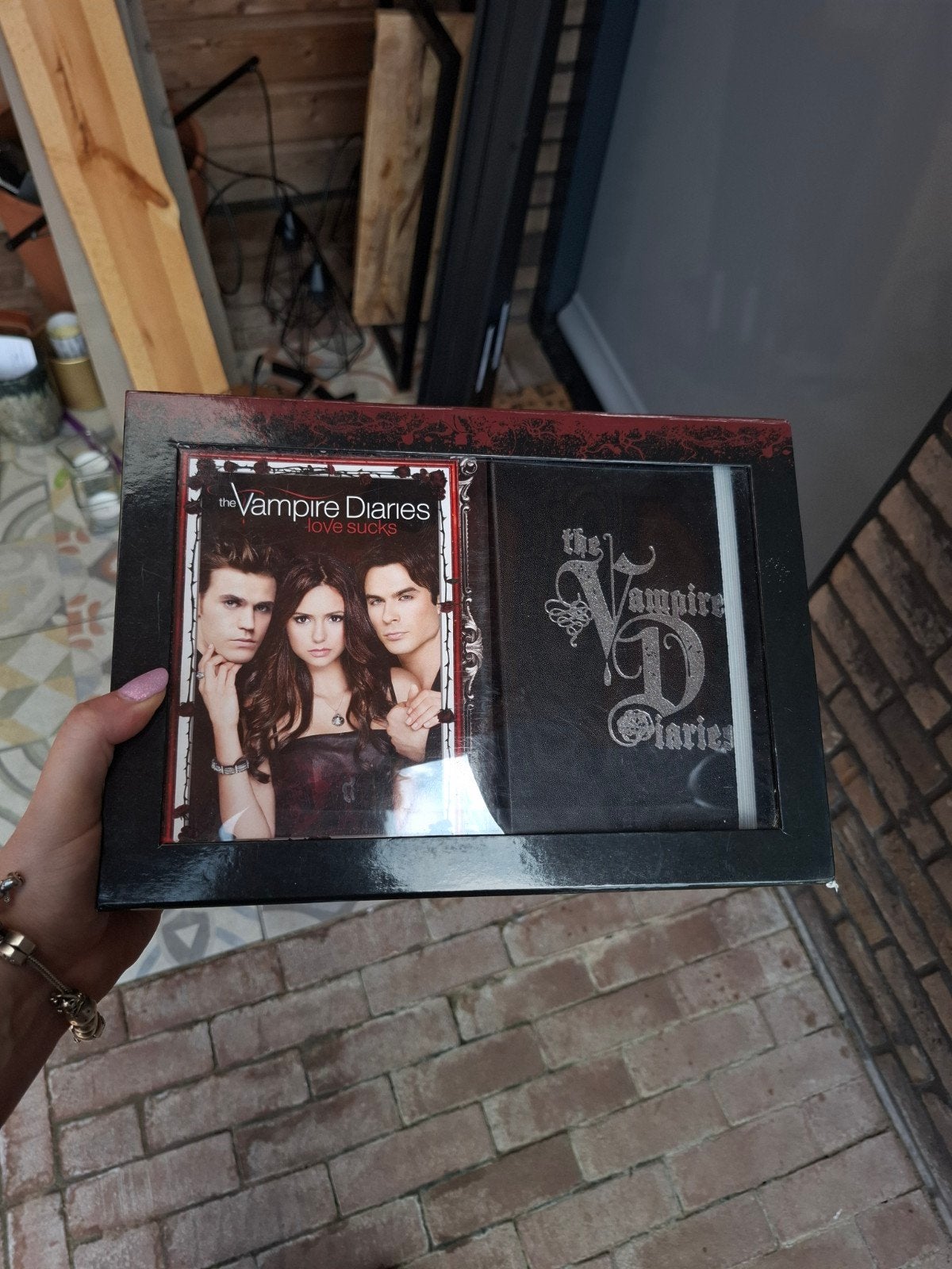 The Vampire Diaries Seizoen 1-3 DVD set met Notitieboekjes, Ophalen, Engels, Seizoen 1, Inclusief boekje