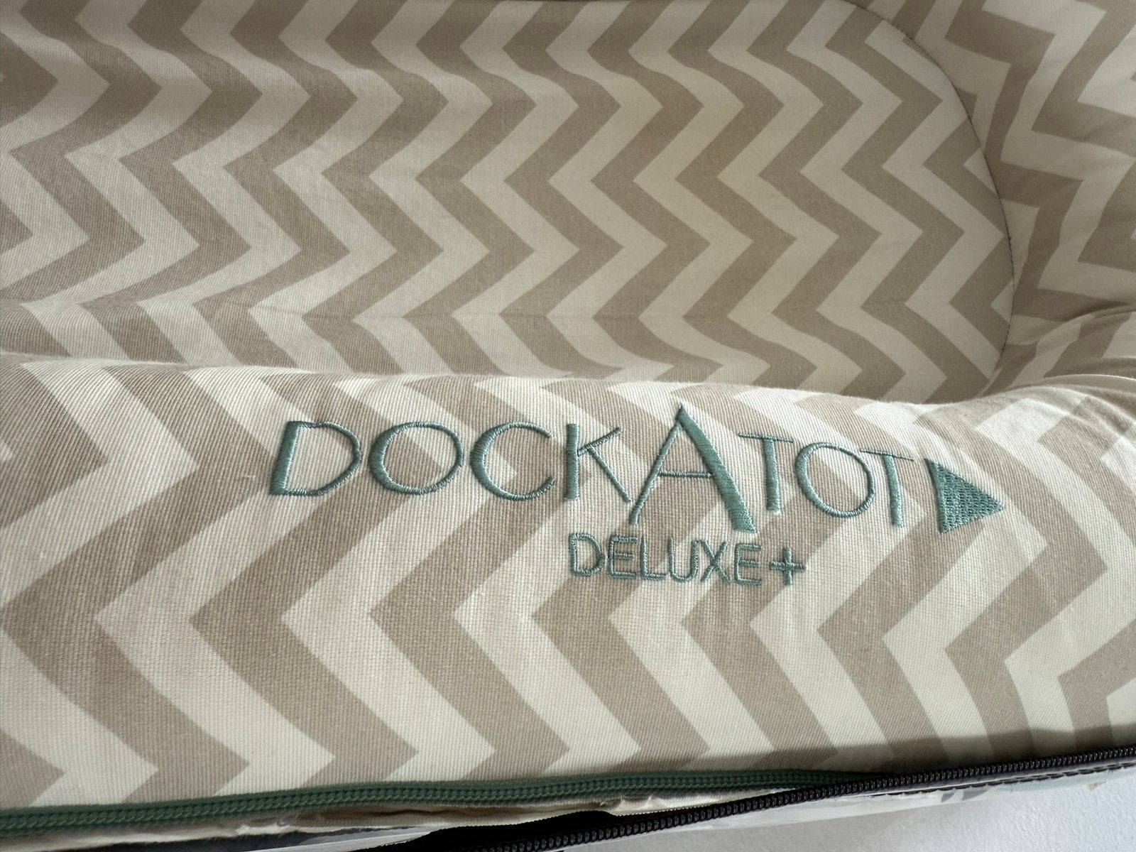 DockATot Deluxe+ babynestje - Zo goed als nieuw, Ophalen of Verzenden, Zo goed als nieuw, Overige typen