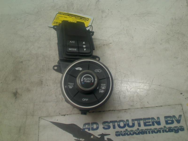 Bedieningspaneel Climate Control Honda Insight (ZE2) D09US, Honda, Gebruikt, Hanauer Landstraße  222-224, Frankfurt am Main 60314, , Duitsland