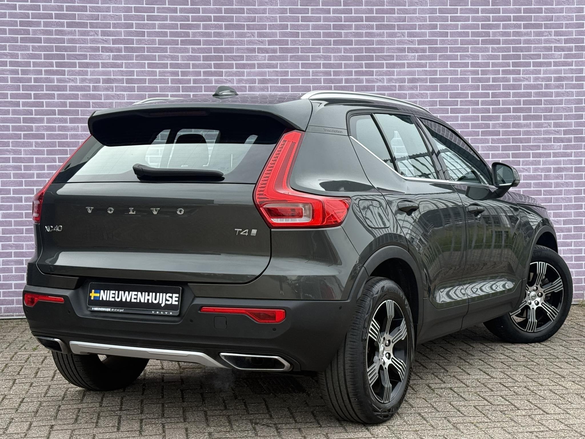 Volvo XC40 2.0 T4 Inscription | Trekhaak | Stoelverwarming |, 15 km/l, Euro 6, 1969 cc, Automatische klimaatregeling