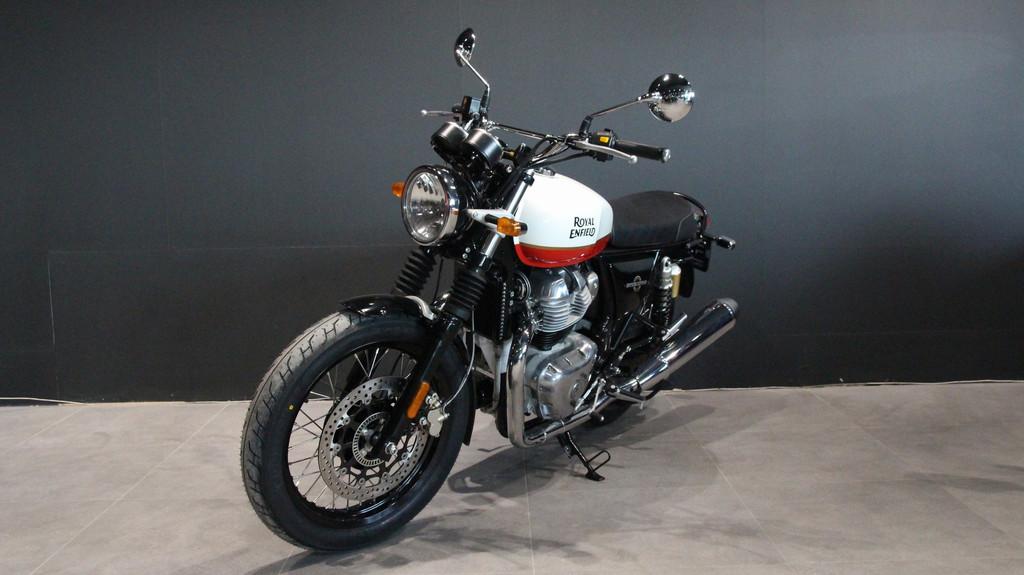 Royal-Enfield INTERCEPTOR 650 (bj 2026), Motoren, Motoren | Royal Enfield, Lorentzlaan 14
3401 MX  IJSSELSTEIN UT, Bedrijf, Info@motomondo.com