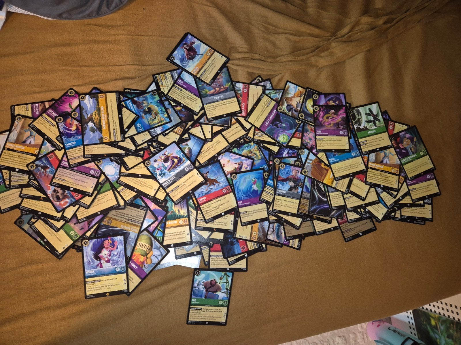 HEEL VEEL DISNEY LORCANA TCG HONDERDEN KAARTEN!!!, Ophalen, Zo goed als nieuw, Meerdere kaarten, Foil