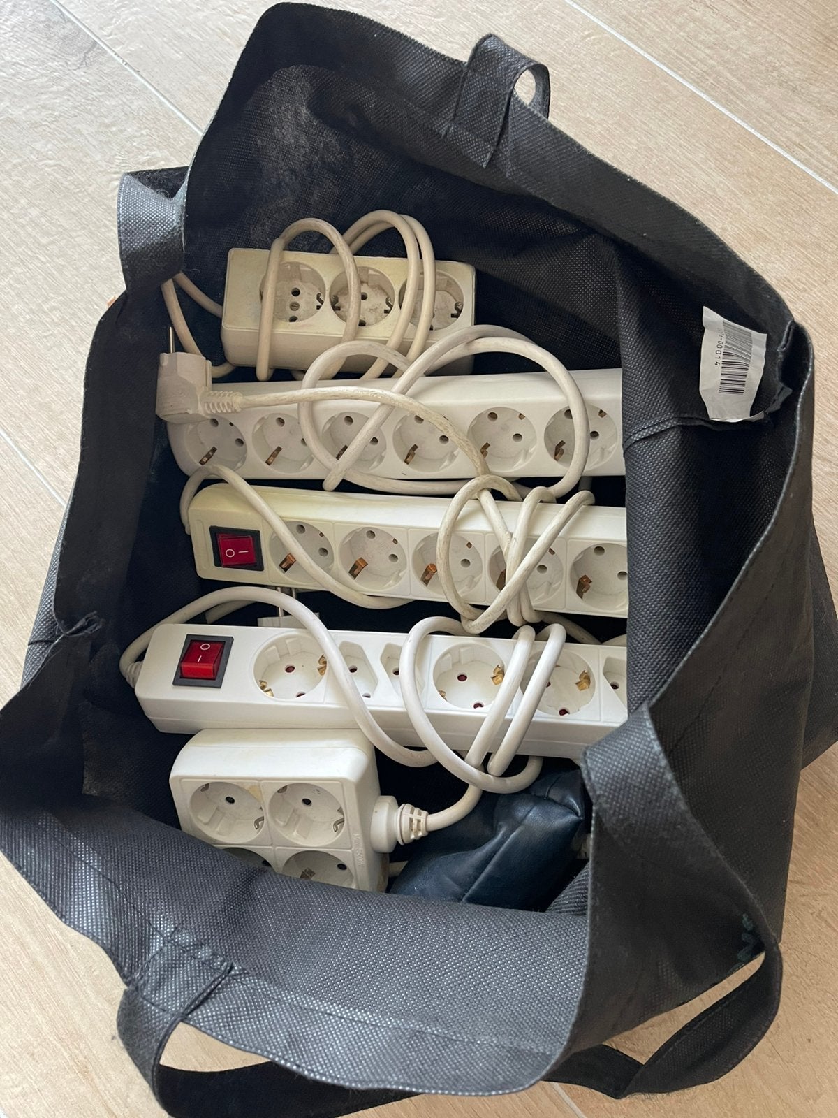 5 geaarde stekkerdozen, Ophalen, Zo goed als nieuw